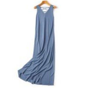 Italian-knit-style long sleeveless dress